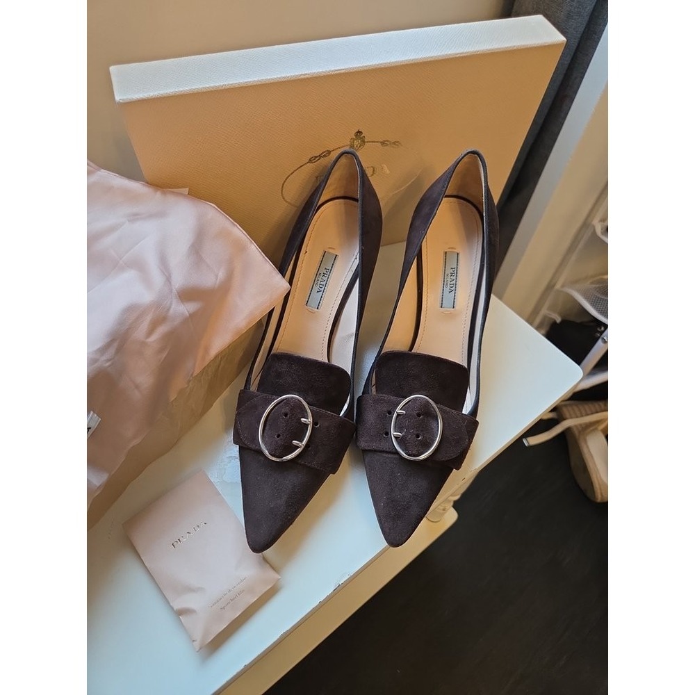 Prada Suede Buckle Pumps Brown Pointed Toe Heel Italian Luxury Designer Shoes